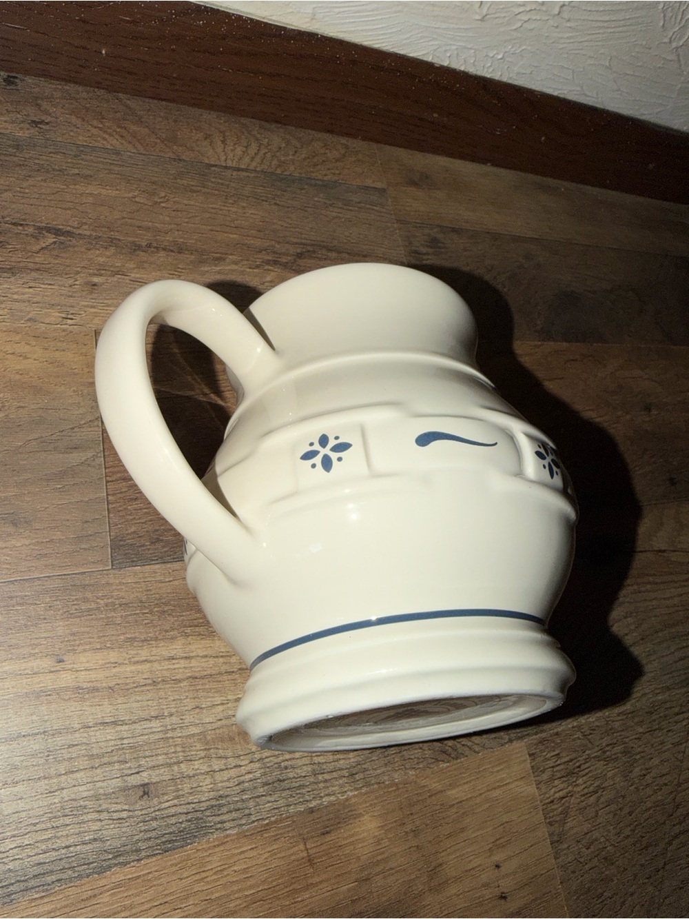 Longaberger Pitcher - Picture 8 of 8